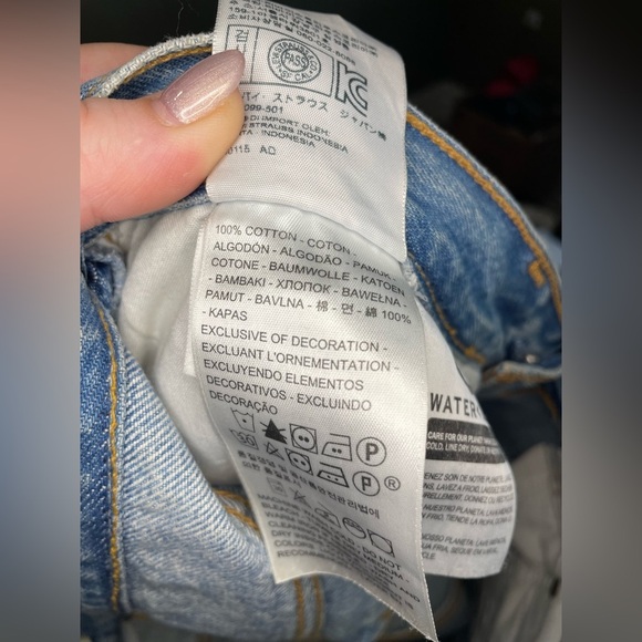 LEVIS ripped jeans - Picture 4 of 8